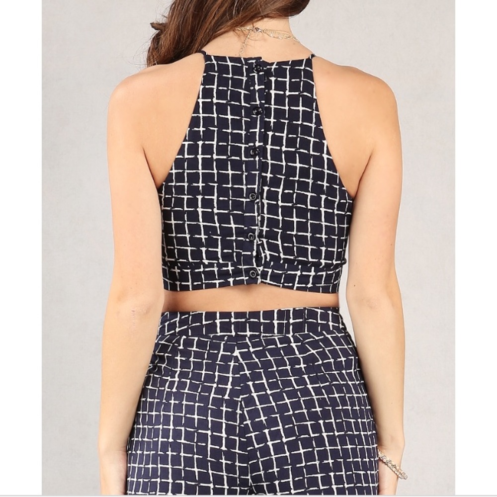 Cute cropped top and flowy pants set from Papaya - Picture 3 of 8